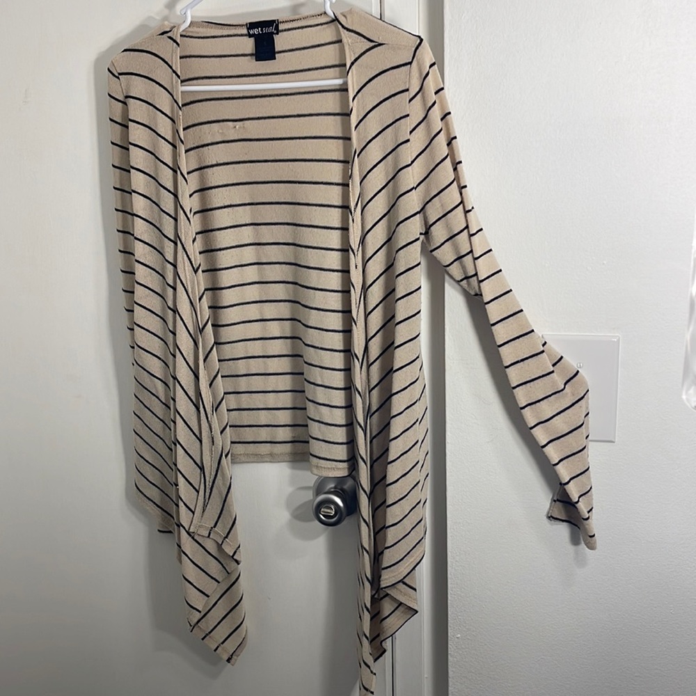 Tan with black horizon stripe cardigan that is long in the front